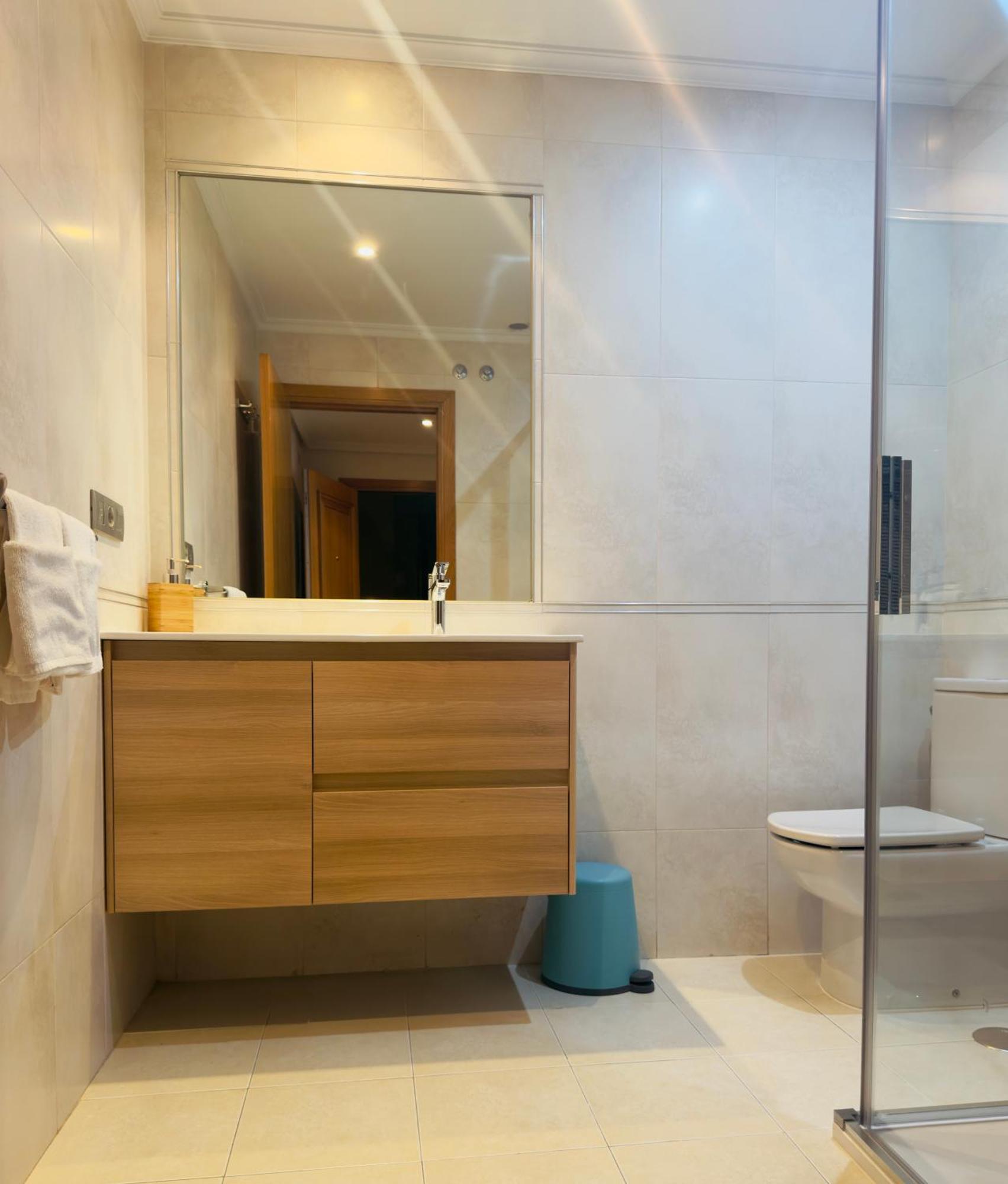 Apartamento En Primera Linea De Playa Riazor A Coruna Ngoại thất bức ảnh
