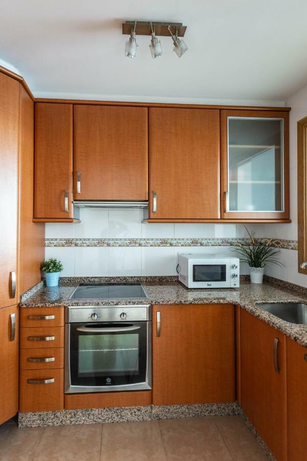 Apartamento En Primera Linea De Playa Riazor A Coruna Ngoại thất bức ảnh
