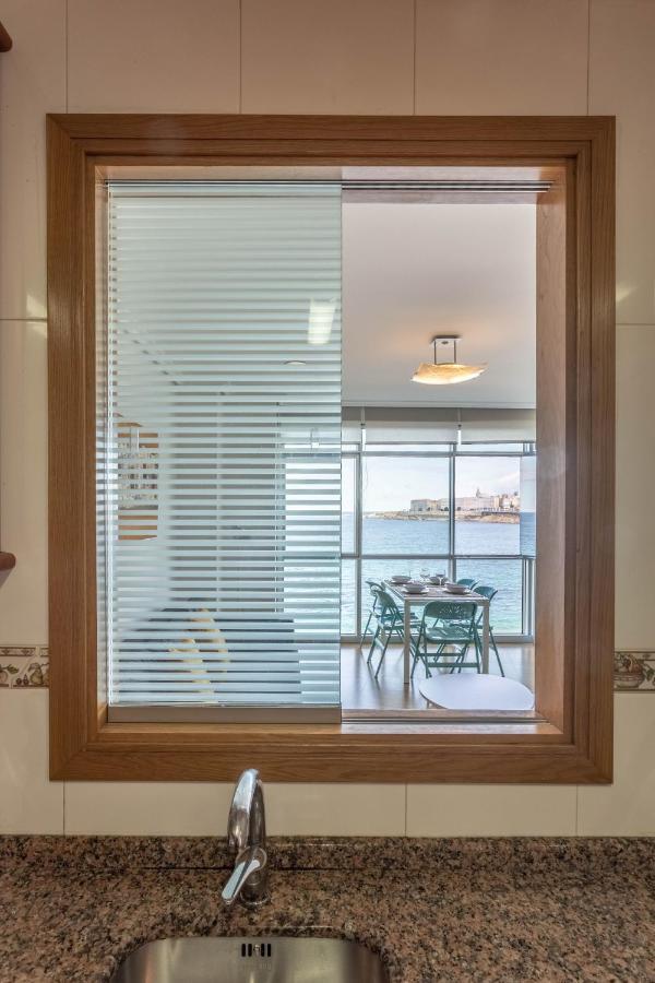 Apartamento En Primera Linea De Playa Riazor A Coruna Ngoại thất bức ảnh